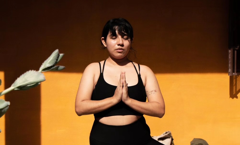 Estudio de Yoga Vacío Minimalista